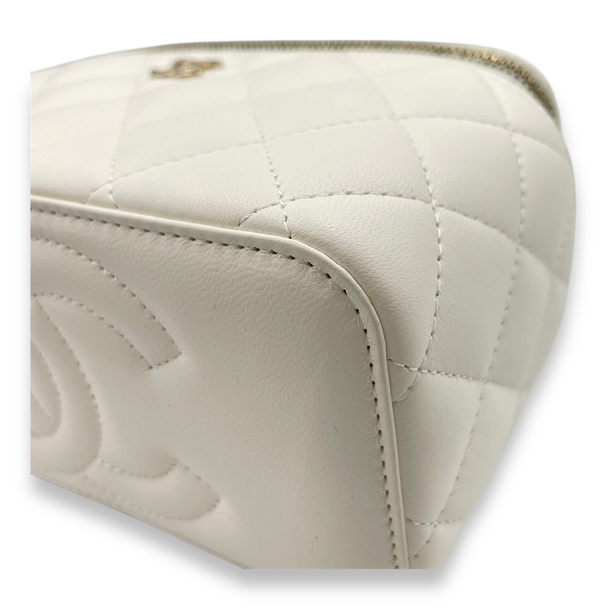 Pearl Crush Vanity (Rectangle) - World Cup Series Mini White Crossbody Bag in Lambskin, Gold hardware