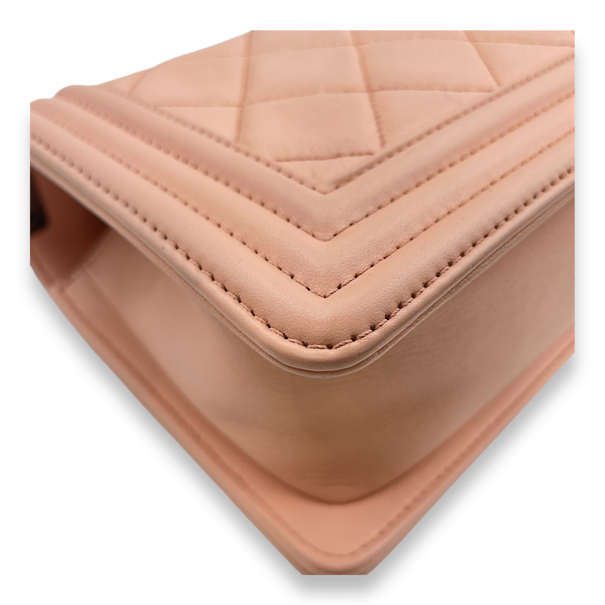 Quilted Boy (25cm) Medium Pink Crossbody Bag in Calfskin, Ruthenium hardware