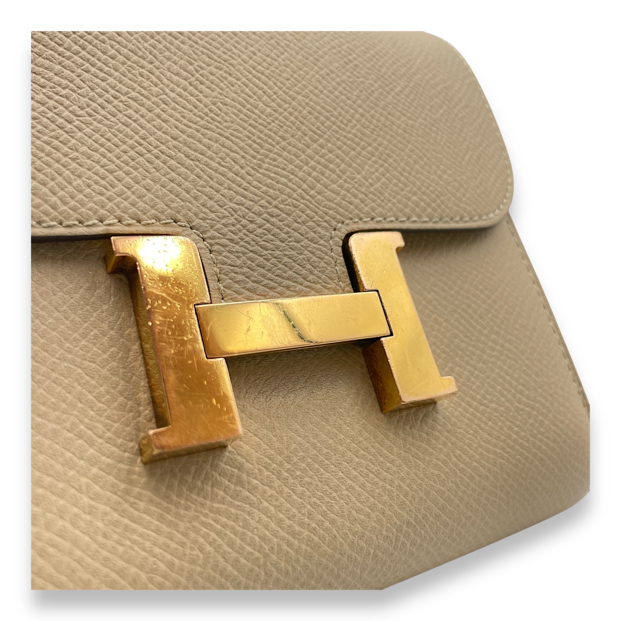 Constance Compact Trench Wallet in Epsom Gold hardware