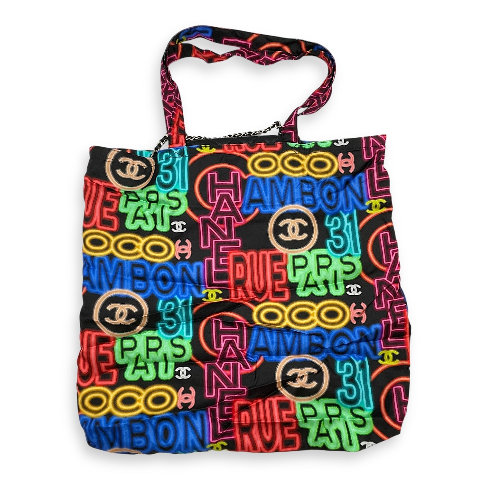 Graffiti Foldable 2021 Shoulder Bag in Caviar, Fabric Gold hardware