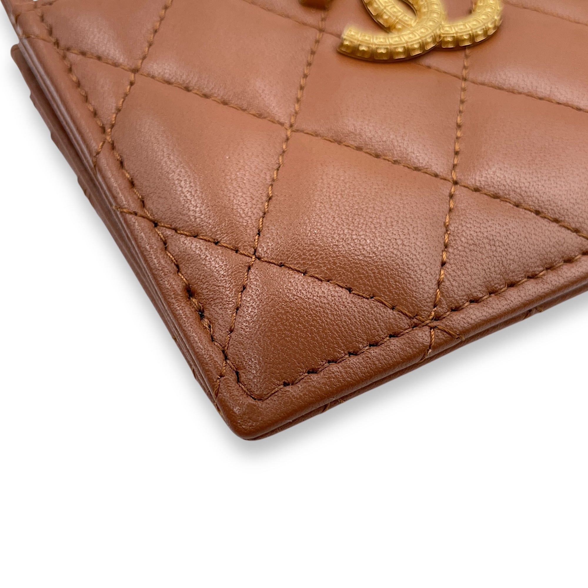 Brown Card Holder in Lambskin, Gold hardware