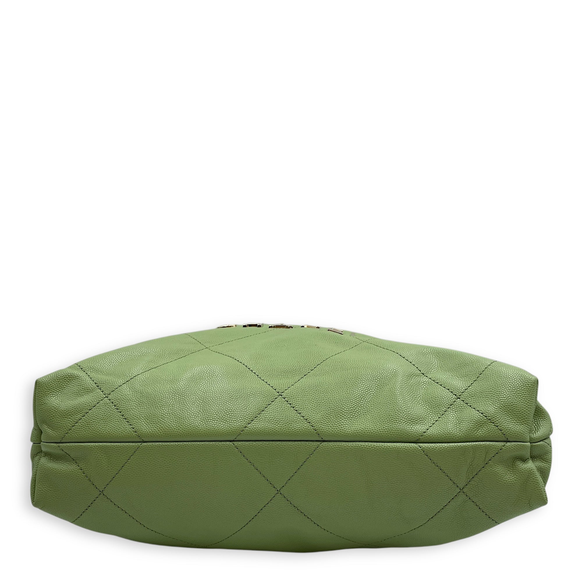 22 Medium Green Tote Bag in Caviar Leather, Gold hardware