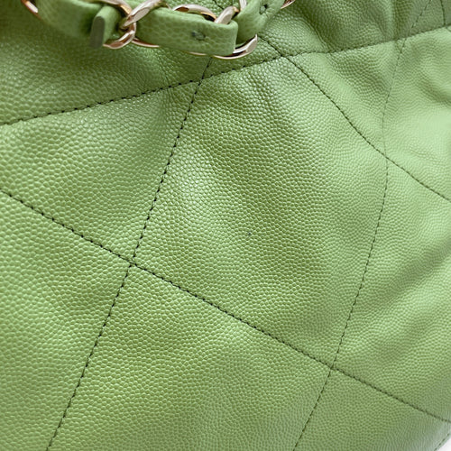 22 Medium Green Tote Bag in Caviar Leather, Gold hardware