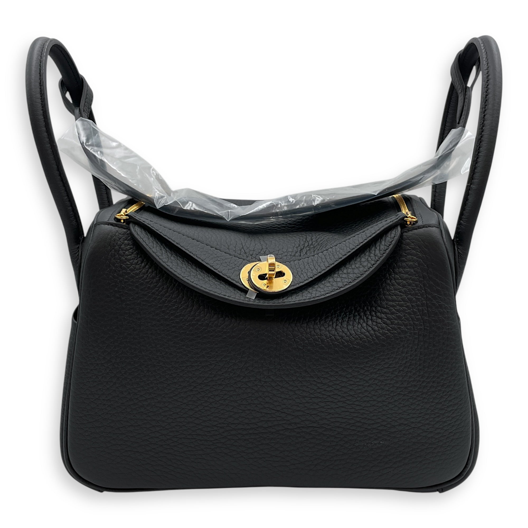 Lindy 26 Black in Clemence, Gold hardware