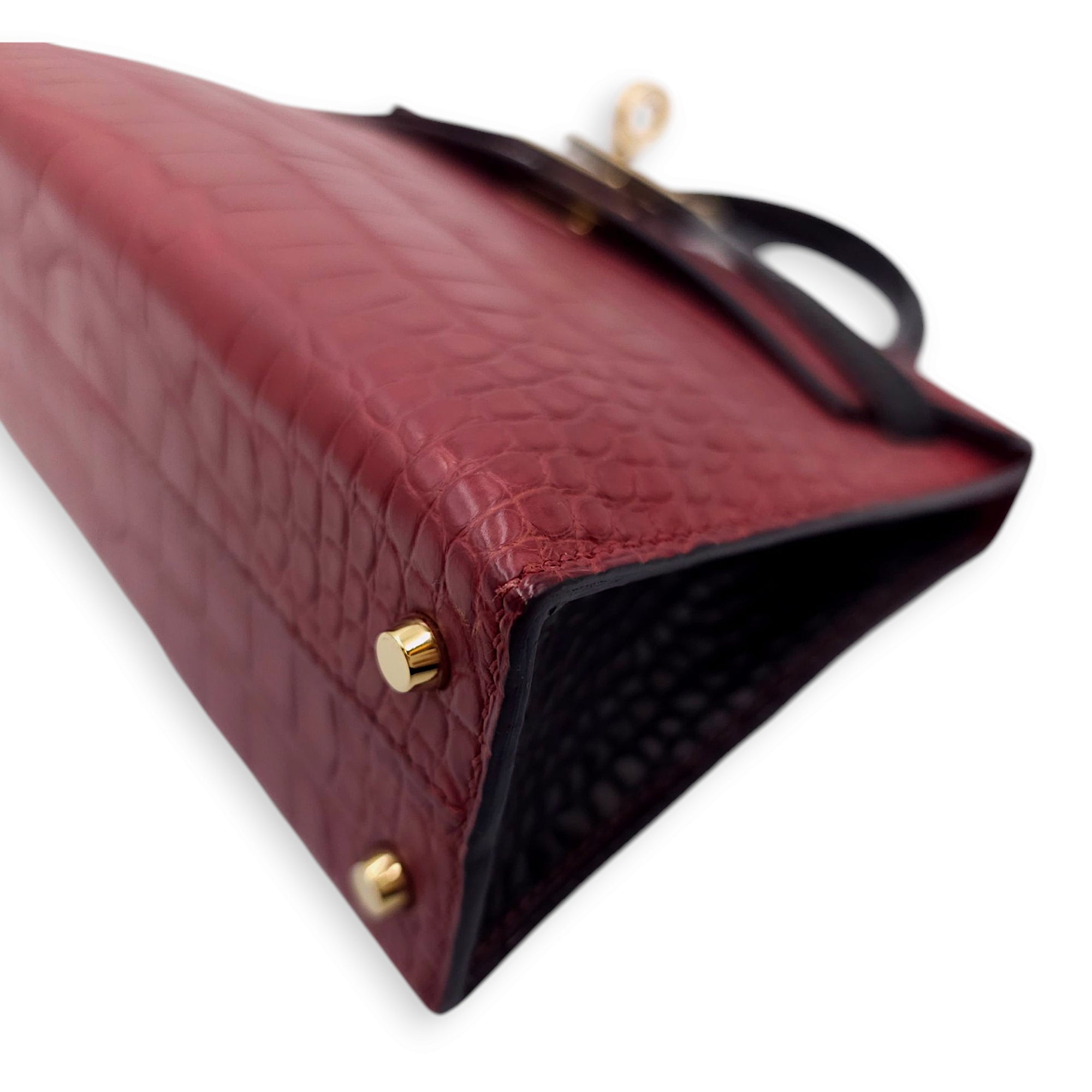 HSS Sellier Kelly 20 Rouge H/Black in Matte Alligator, Permabrass hardware
