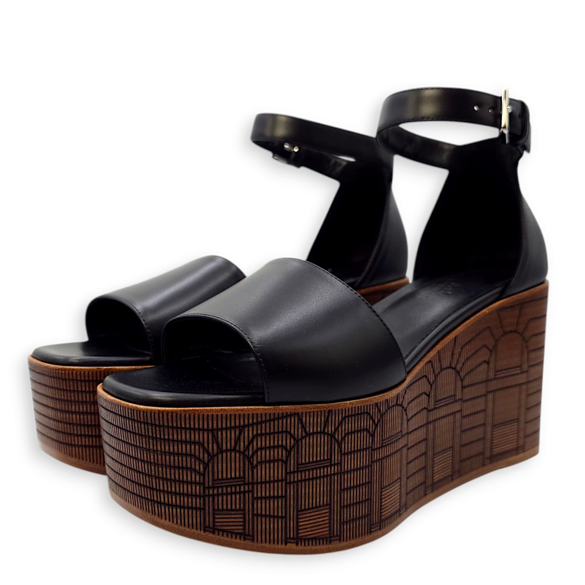 Illusion 35 37 Black Sandals in Calfskin