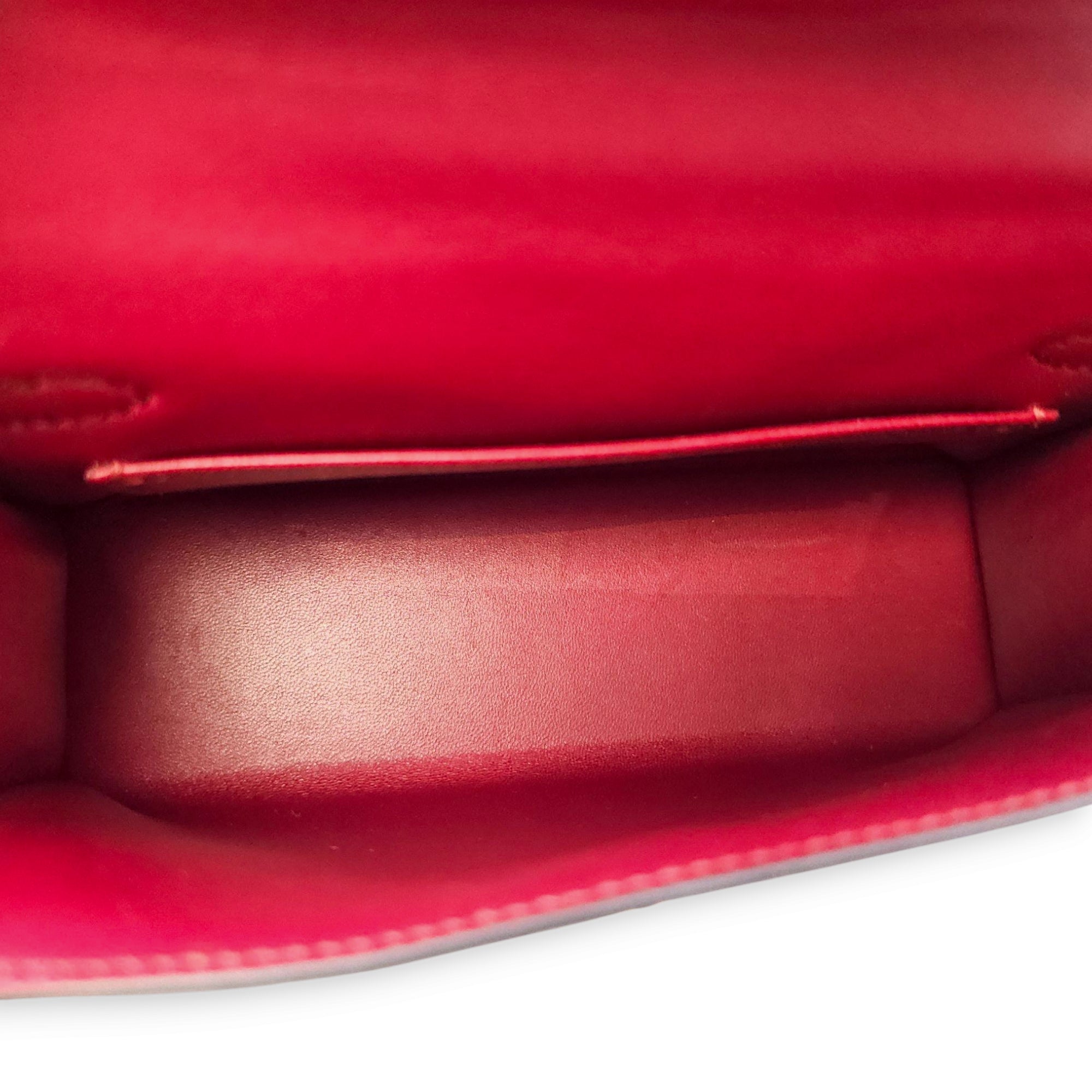 HSS Sellier Kelly 20 Rouge H/Black in Matte Alligator, Permabrass hardware