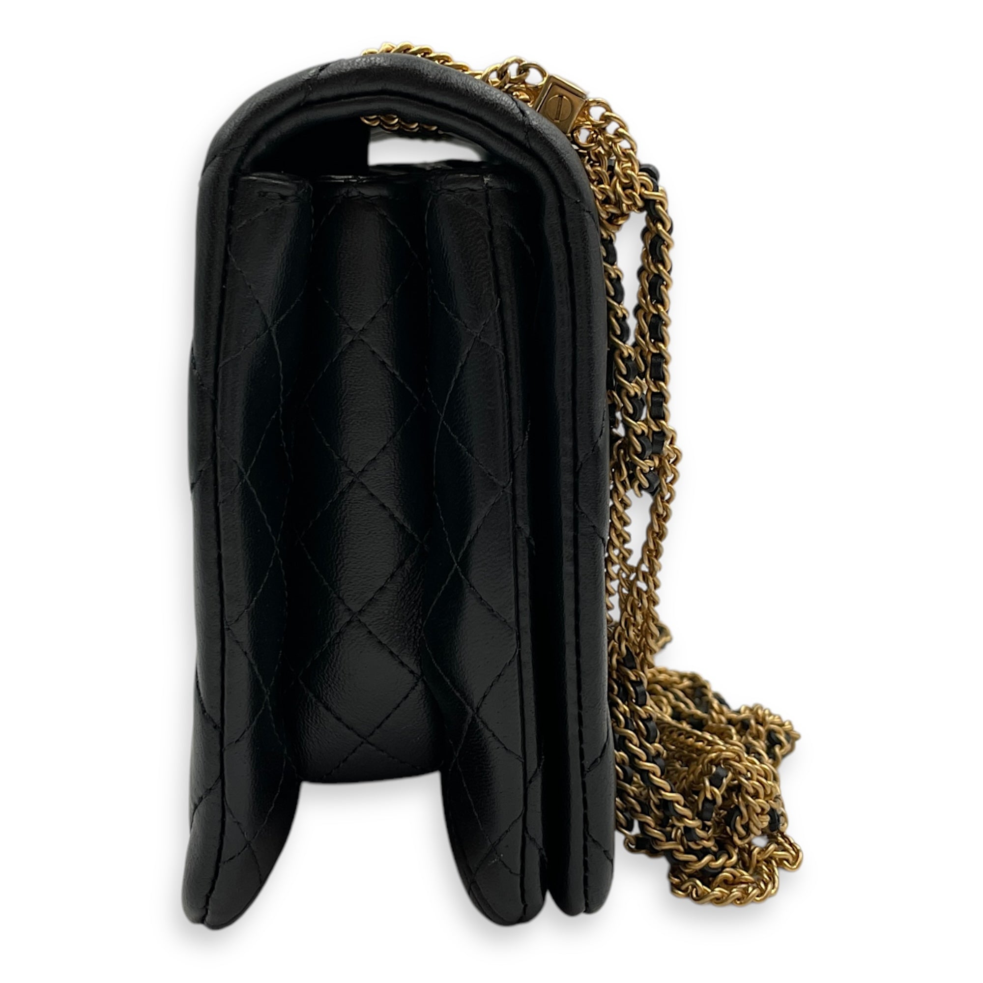 CC Flap Medium Black Shoulder Bag in Lambskin, Gold hardware