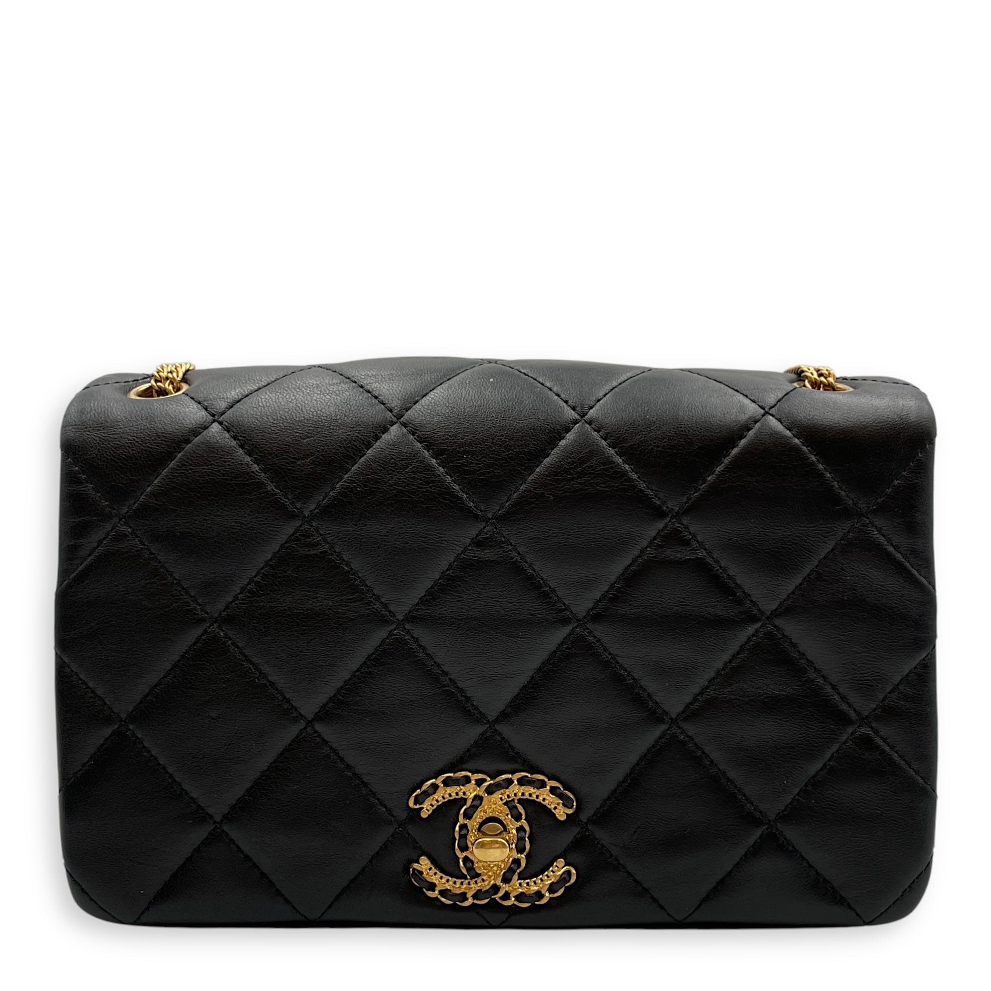 CC Flap Medium Black Shoulder Bag in Lambskin, Gold hardware