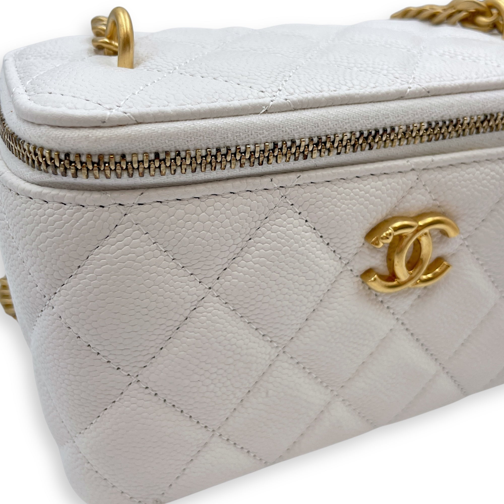 Sweet Heart White Vanity Bag in Caviar Leather, Gold hardware