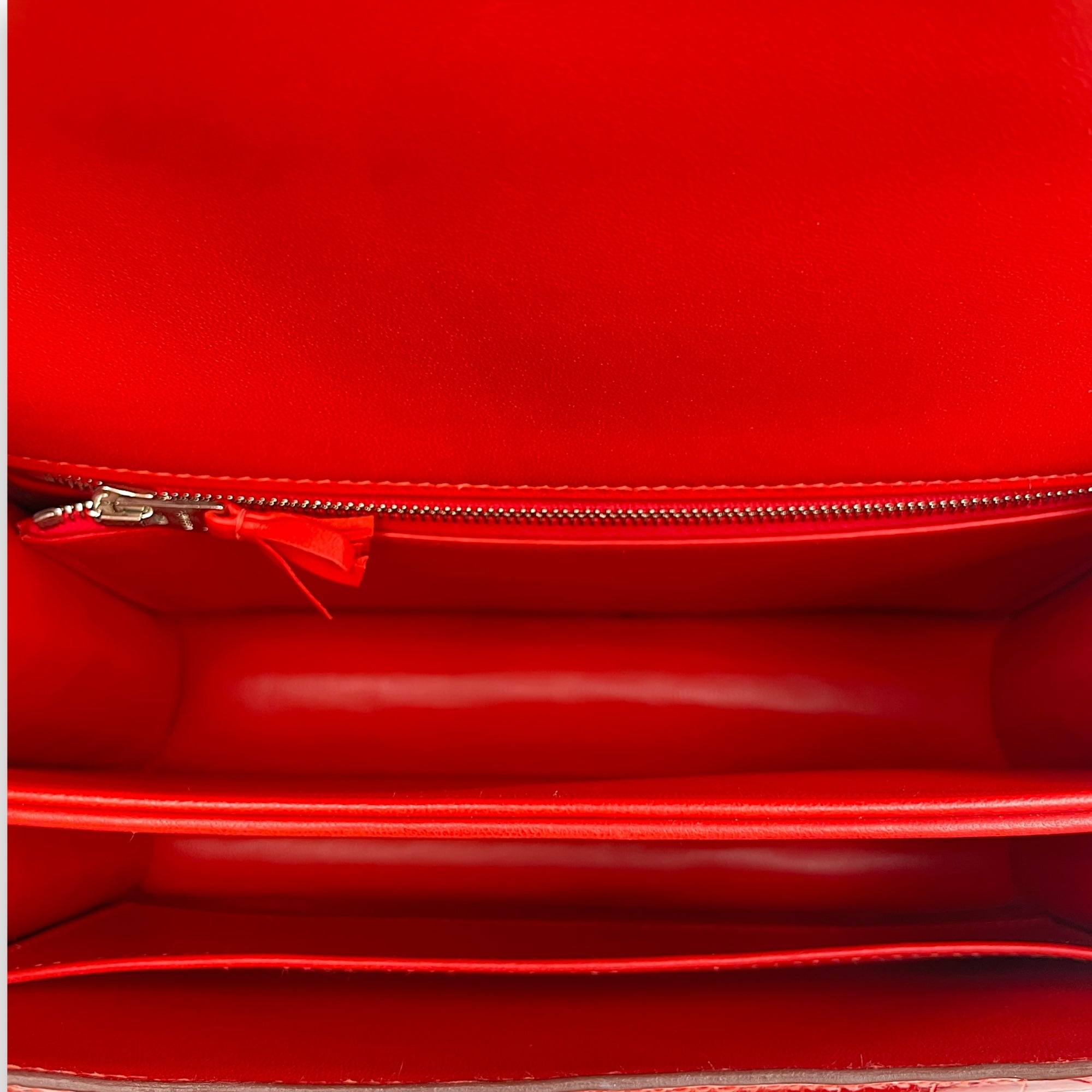Constance 24 Geranium in Shiny Alligator, Palladium hardware