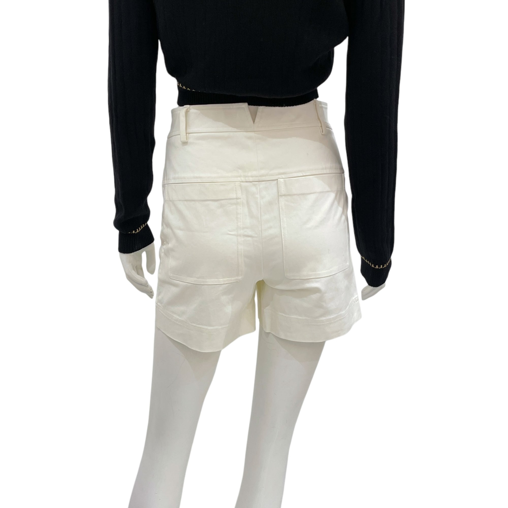 Hermes 34 Blanc Shorts in Cotton