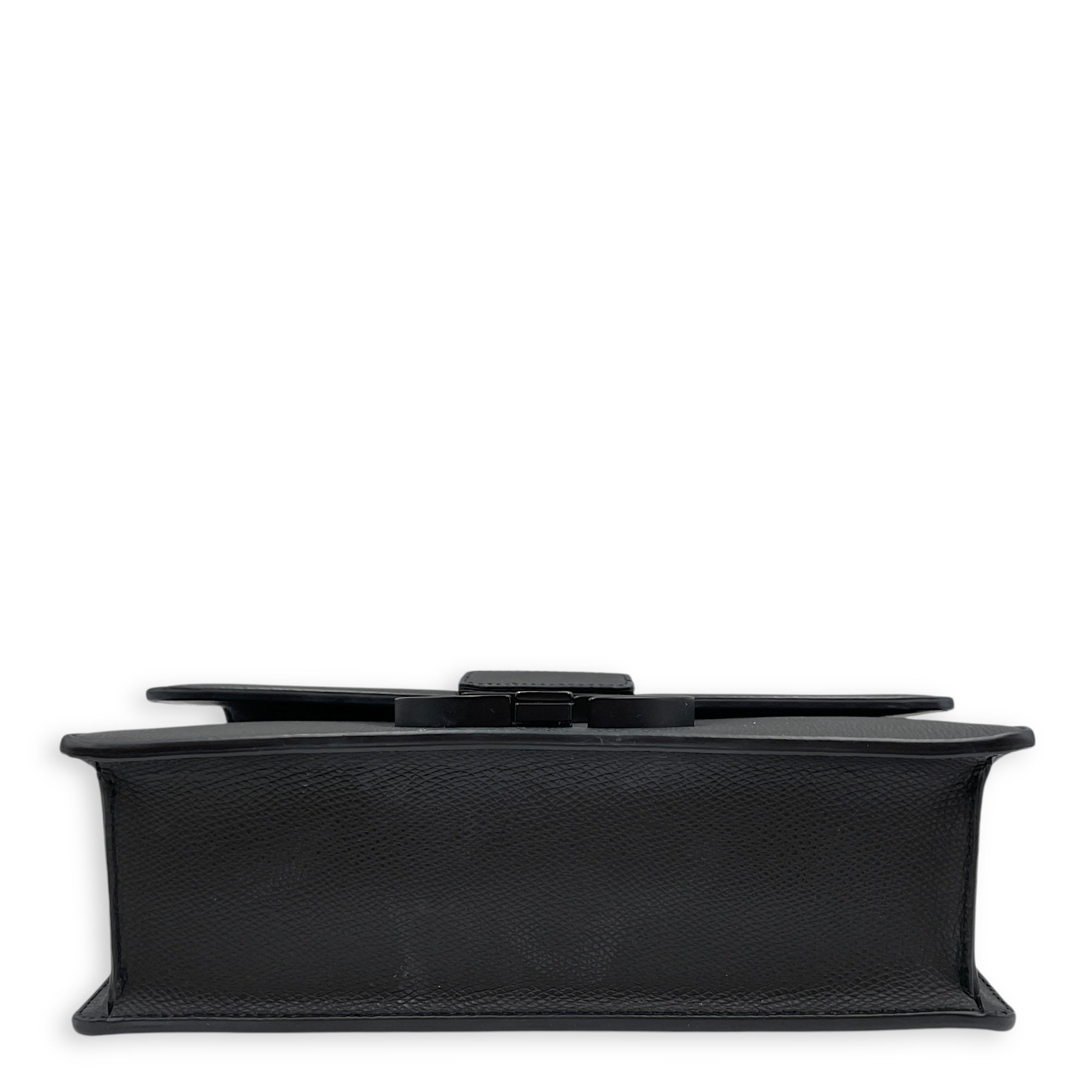 Montaigne 30 Medium Black Shoulder Bag in Calfskin, Black Powder Coated hardware