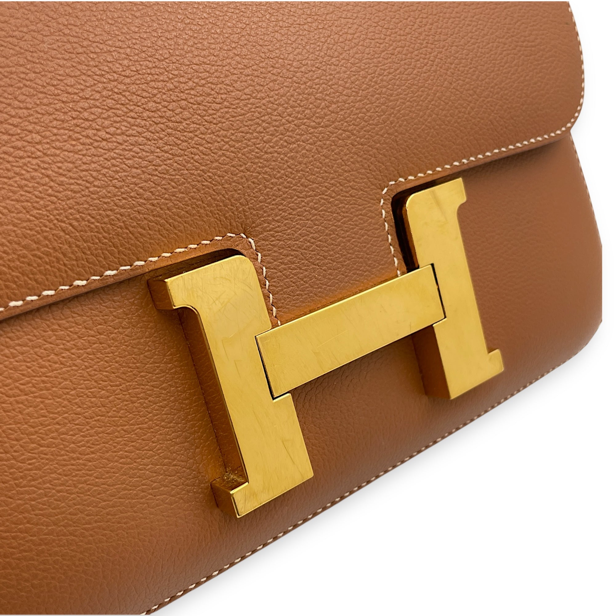 Constance 24 Gold in Evercolor, Gold hardware