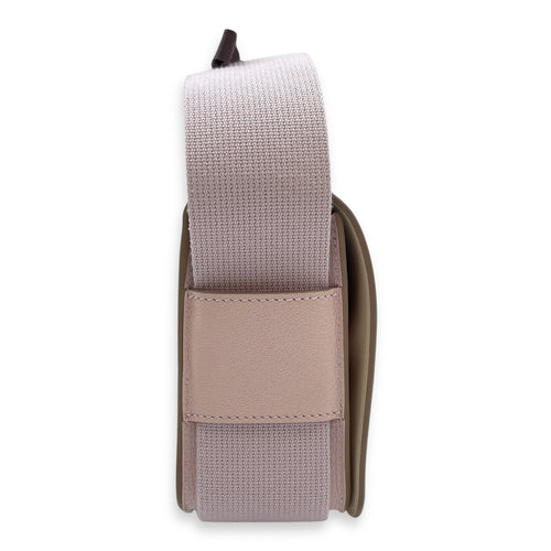 Geta Mauve Pale in Chevre Mysore, Rouge Sellier hardware