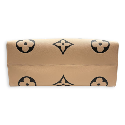 Crafty Onthego GM Cream Shoulder Bag in Coated Canvas, Gold hardware