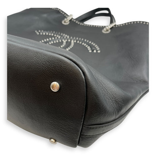 Eyelet Large Black Shoulder Bag in Calfskin, Silver hardware