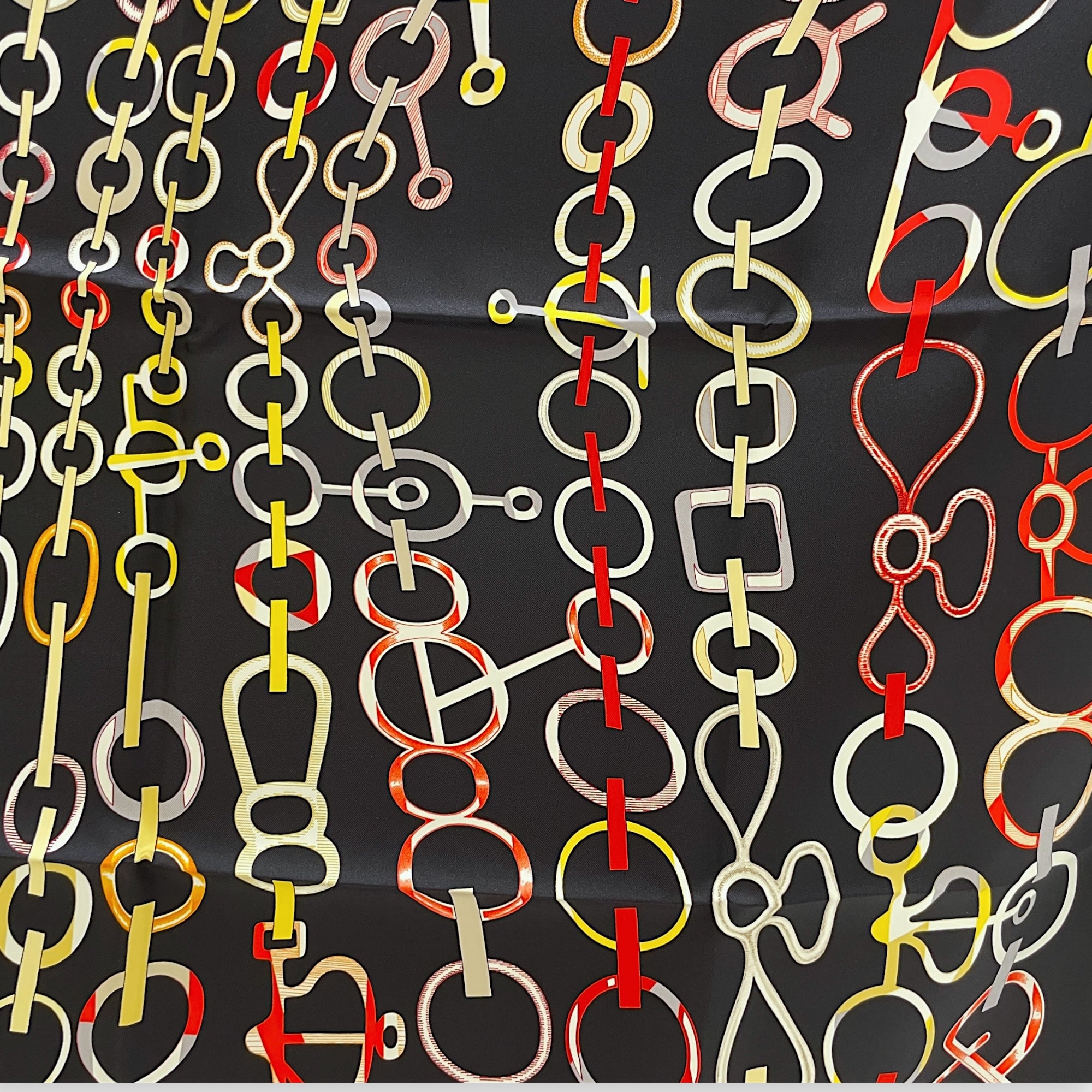 Do Re Boucles 90 Black Scarf