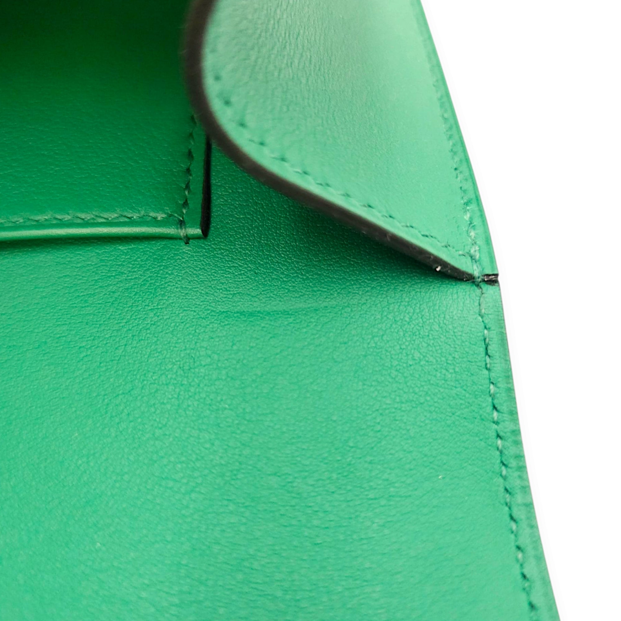 Medor Vert Vertigo in Swift, Palladium hardware
