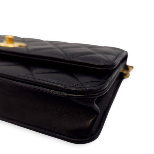 Pearl Crush CC Lock Black Wallet On Chain in Lambskin, Gold hardware