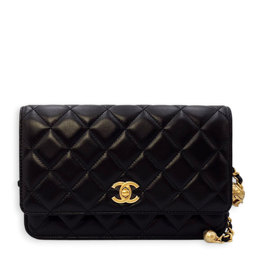 Pearl Crush CC Lock Black Wallet On Chain in Lambskin, Gold hardware