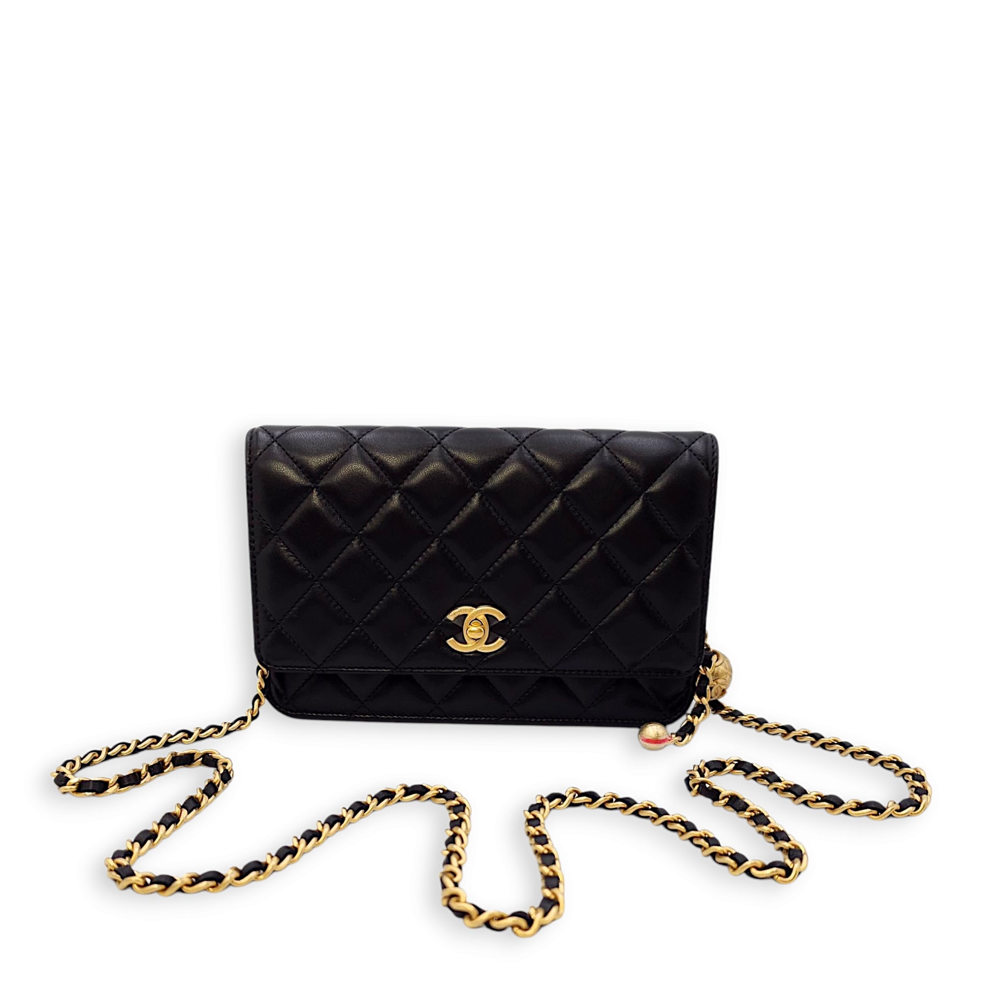 Pearl Crush CC Lock Black Wallet On Chain in Lambskin, Gold hardware