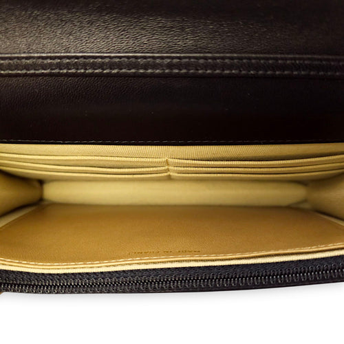 Pearl Crush CC Lock Black Wallet On Chain in Lambskin, Gold hardware