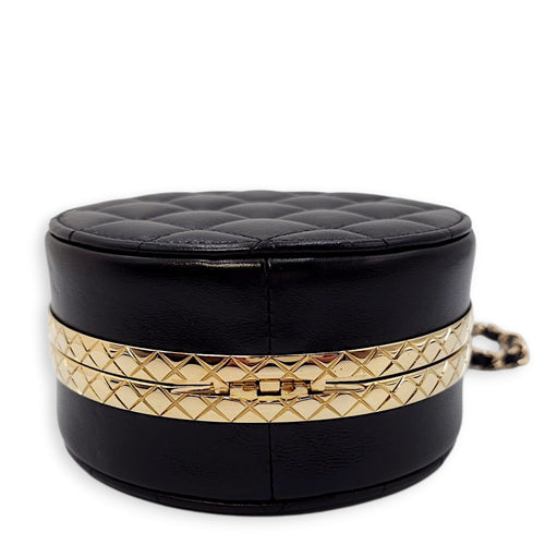 Quilted Filigree Chain Around Circle Black Crossbody Bag in Lambskin, Gold hardware