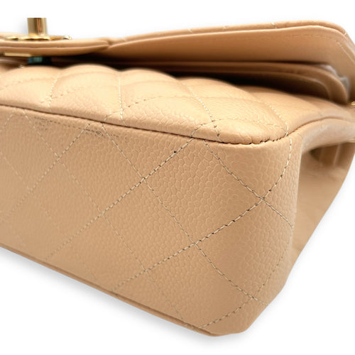 Classic (DF) Medium Beige Shoulder Bag in Caviar Leather, Gold hardware