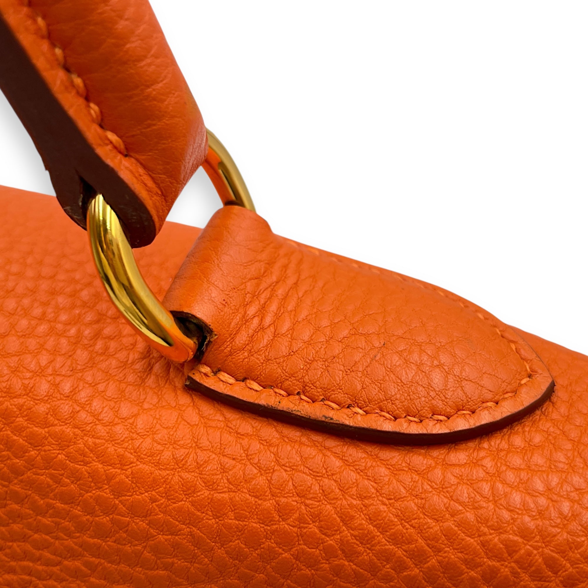 Shoulder Kelly 42 Orange in Togo, Gold hardware