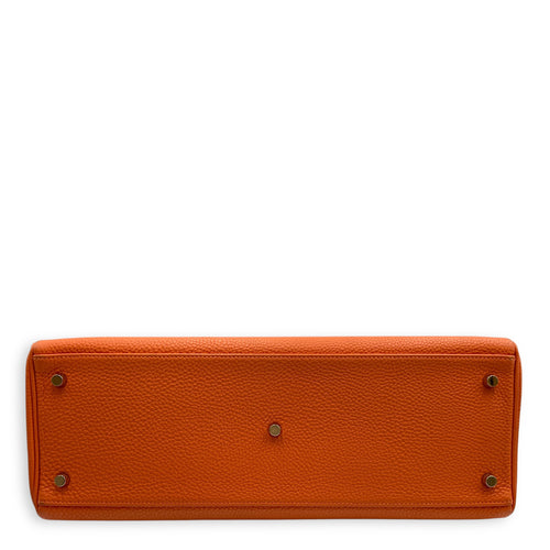 Shoulder Kelly 42 Orange in Togo, Gold hardware