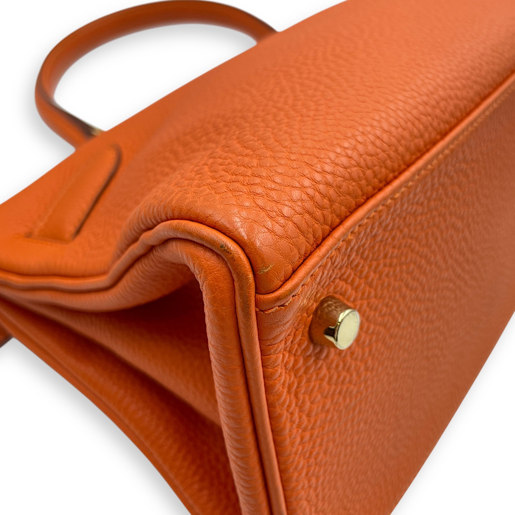 Shoulder Kelly 42 Orange in Togo, Gold hardware