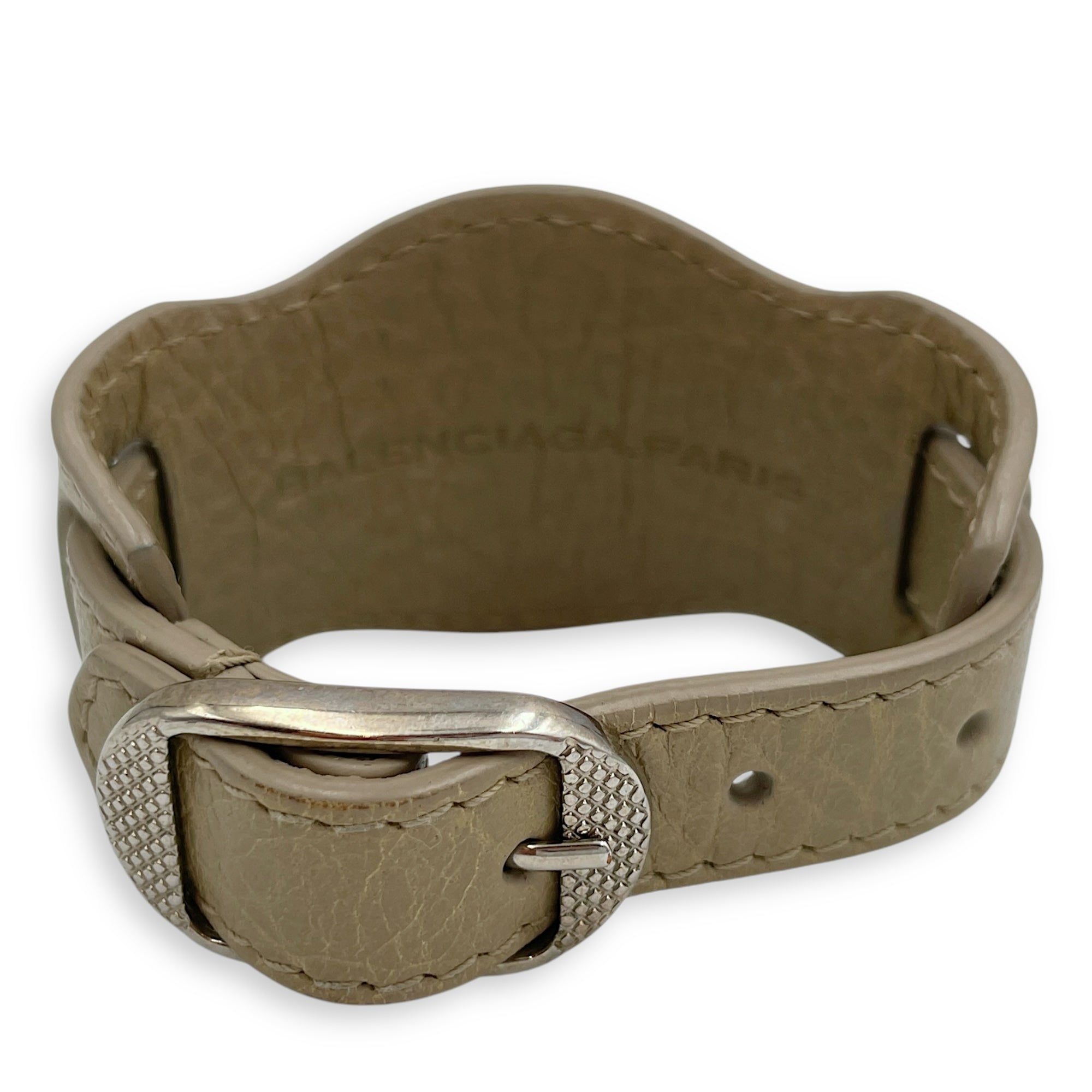 Arena Wrap Giant Studs 20cm x 4cm Beige Bracelet in Calfskin, Silver hardware