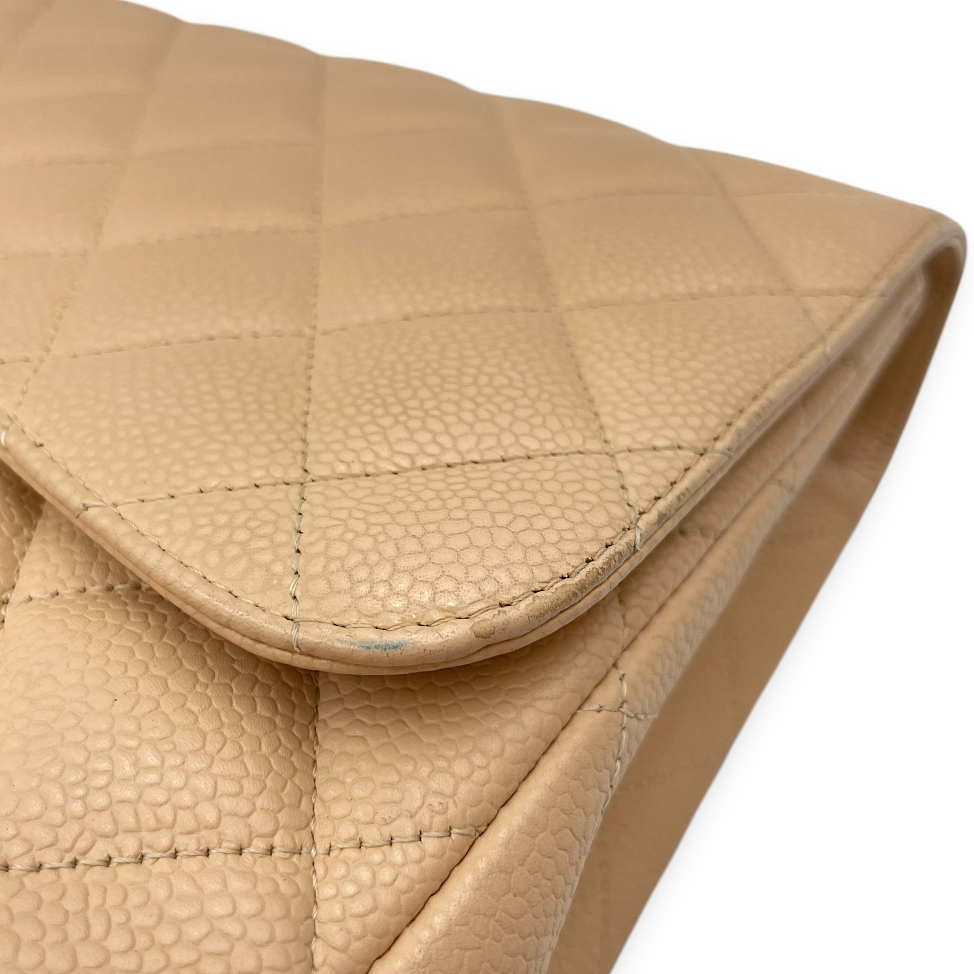 Jumbo classic Beige Shoulder Bag in Caviar Leather, Silver hardware