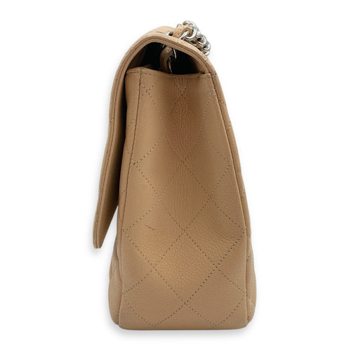 Jumbo classic Beige Shoulder Bag in Caviar Leather, Silver hardware