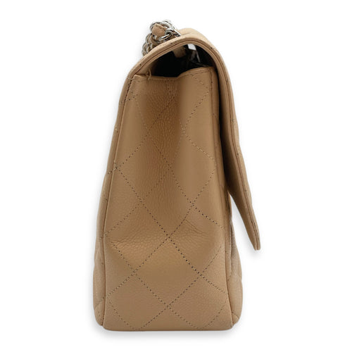 Jumbo classic Beige Shoulder Bag in Caviar Leather, Silver hardware