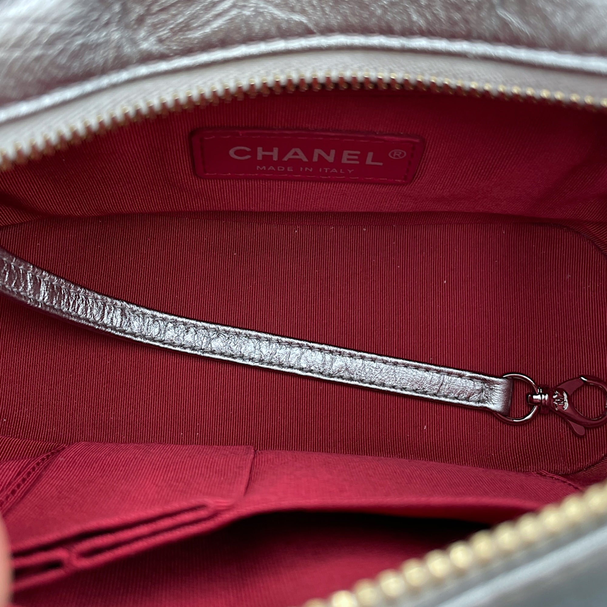 Gabrielle Hobo Silver Crossbody Bag in Distressed Leather, Tri-tone hardware
