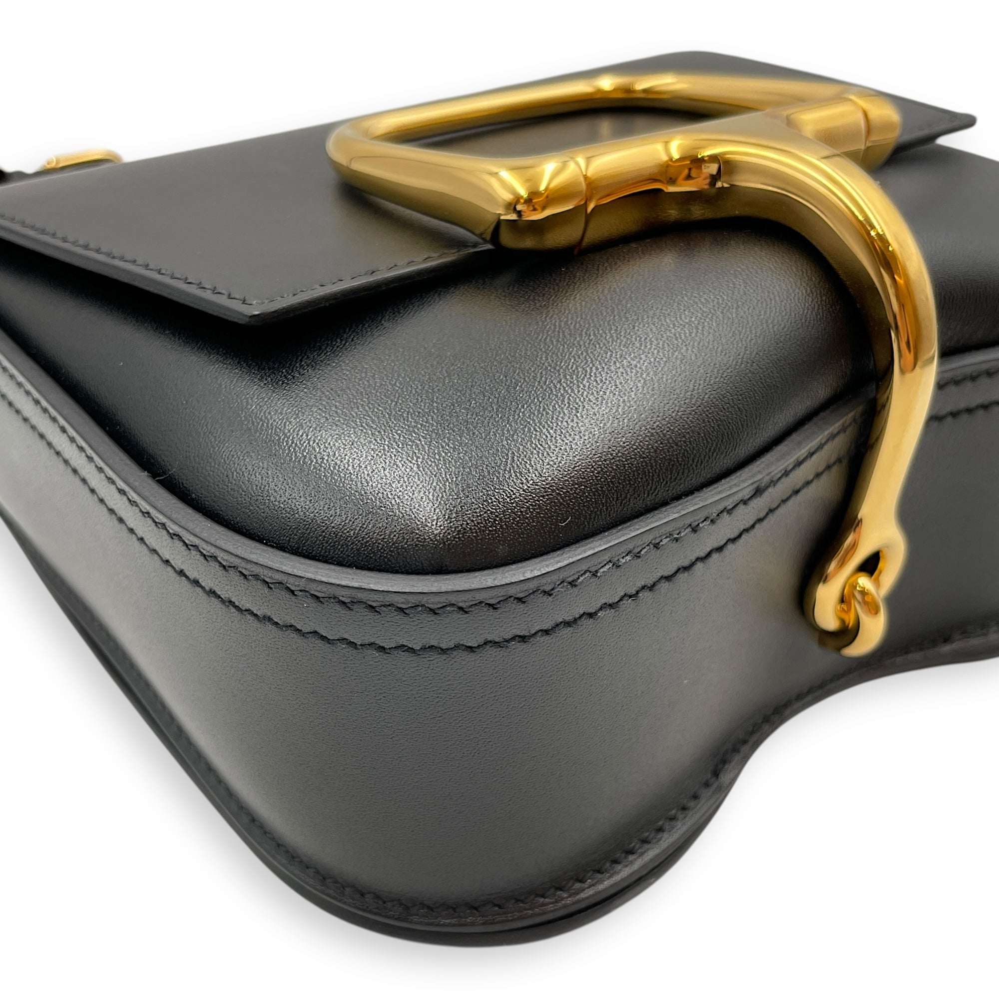 Della Cavalleria Mini Black in Tadelakt, Gold hardware
