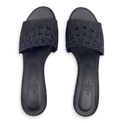 Gwladys 45 Sandal. Sz: 38 Denim Sandals in Toile