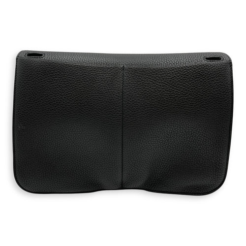 Halzan 31 Black in Clemence, Gold hardware