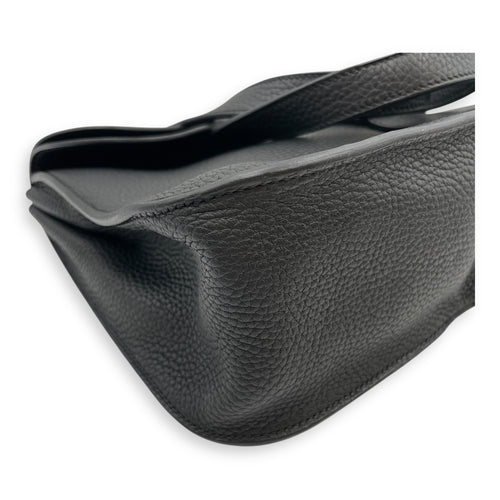 Halzan 31 Black in Clemence, Gold hardware