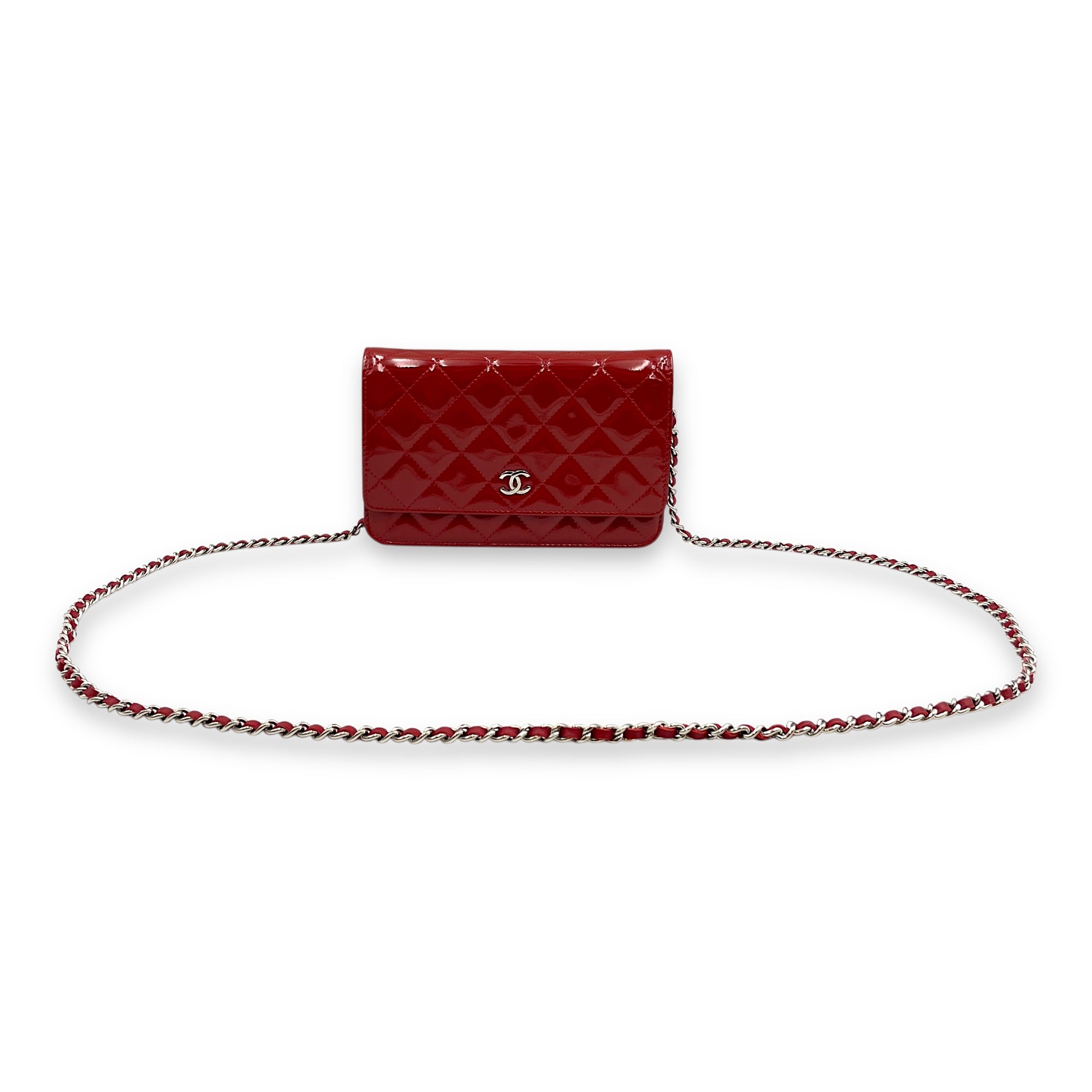 Wallet on Chain Red in Patent Leather, Silver hardware