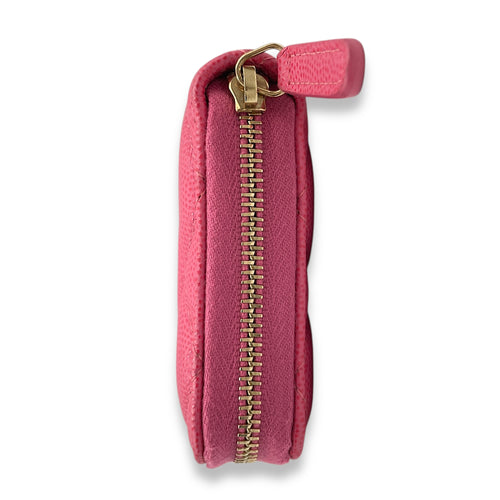 Quilted Classic Pink Zipped Wallet in Caviar Leather, Gold hardware
