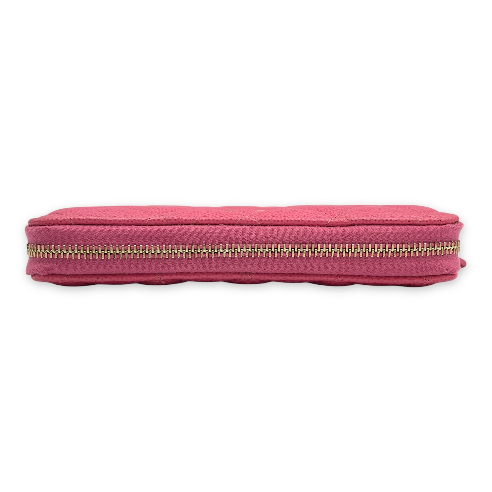 Quilted Classic Pink Zipped Wallet in Caviar Leather, Gold hardware