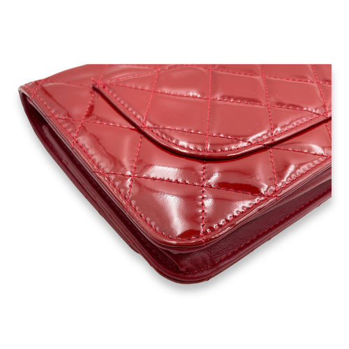 Wallet on Chain Red in Patent Leather, Silver hardware