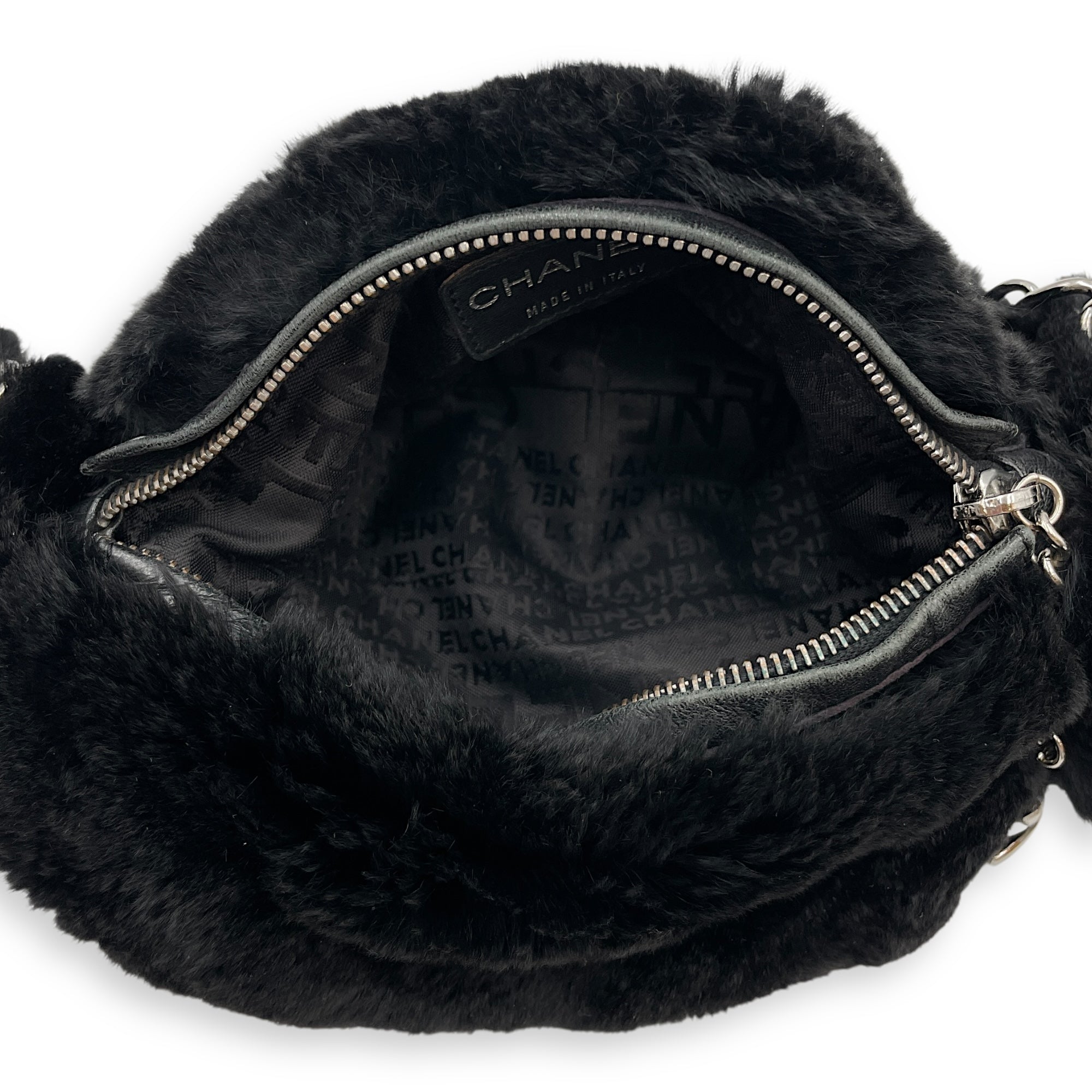 Vintage Black Shoulder Bag in Faux Fur, Silver hardware