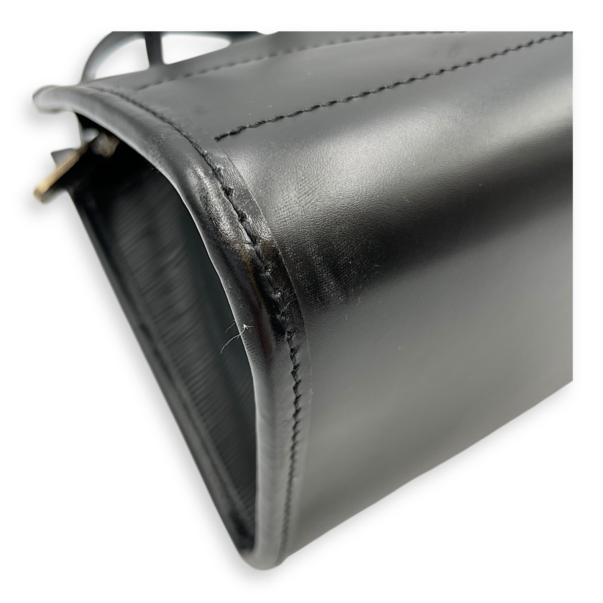Madeleine PM Epi Black Top Handle Bag in Epi Leather, Silver hardware