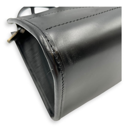 Madeleine PM Epi Black Top Handle Bag in Epi Leather, Silver hardware