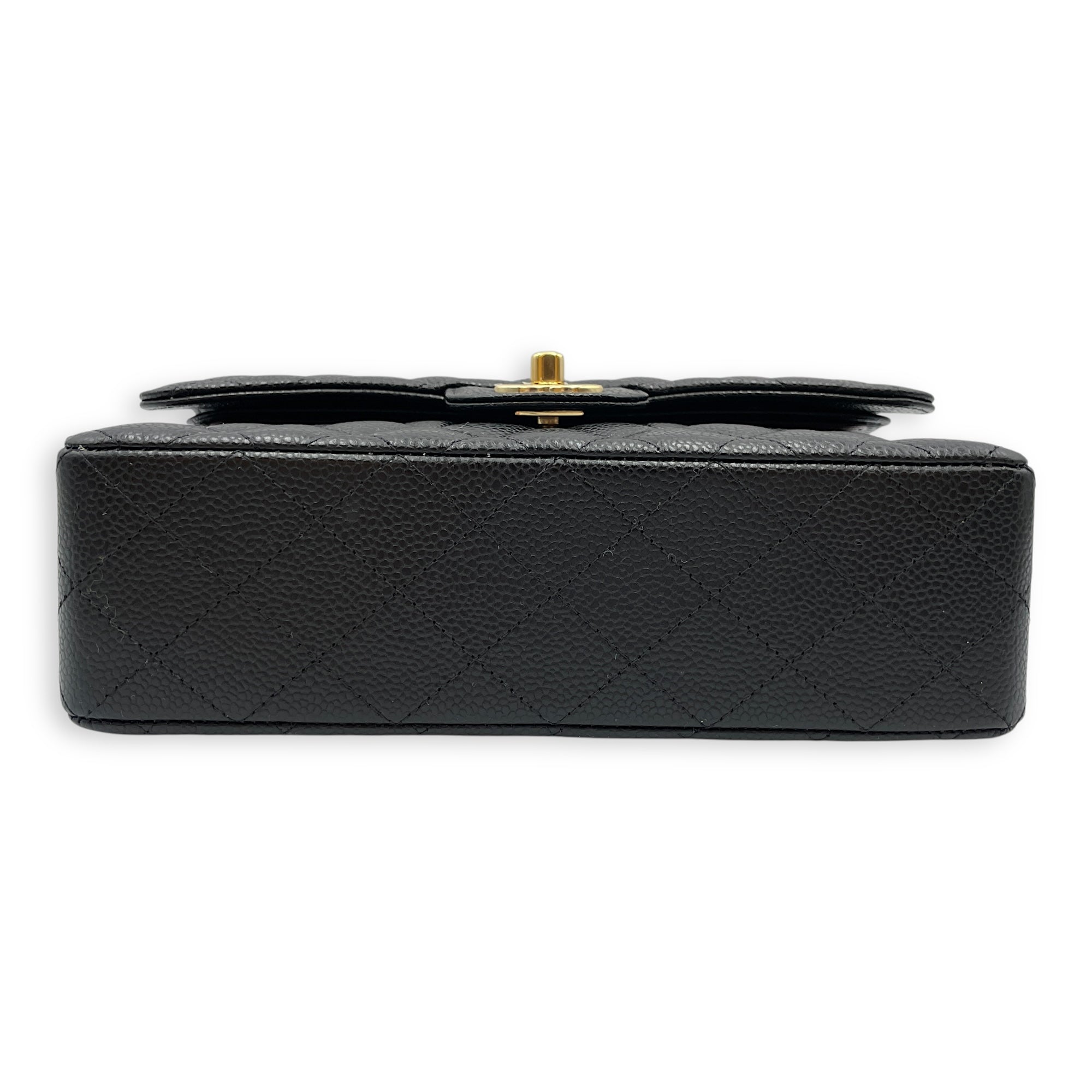 Classic double flap Black Shoulder Bag in Caviar Leather, Gold hardware