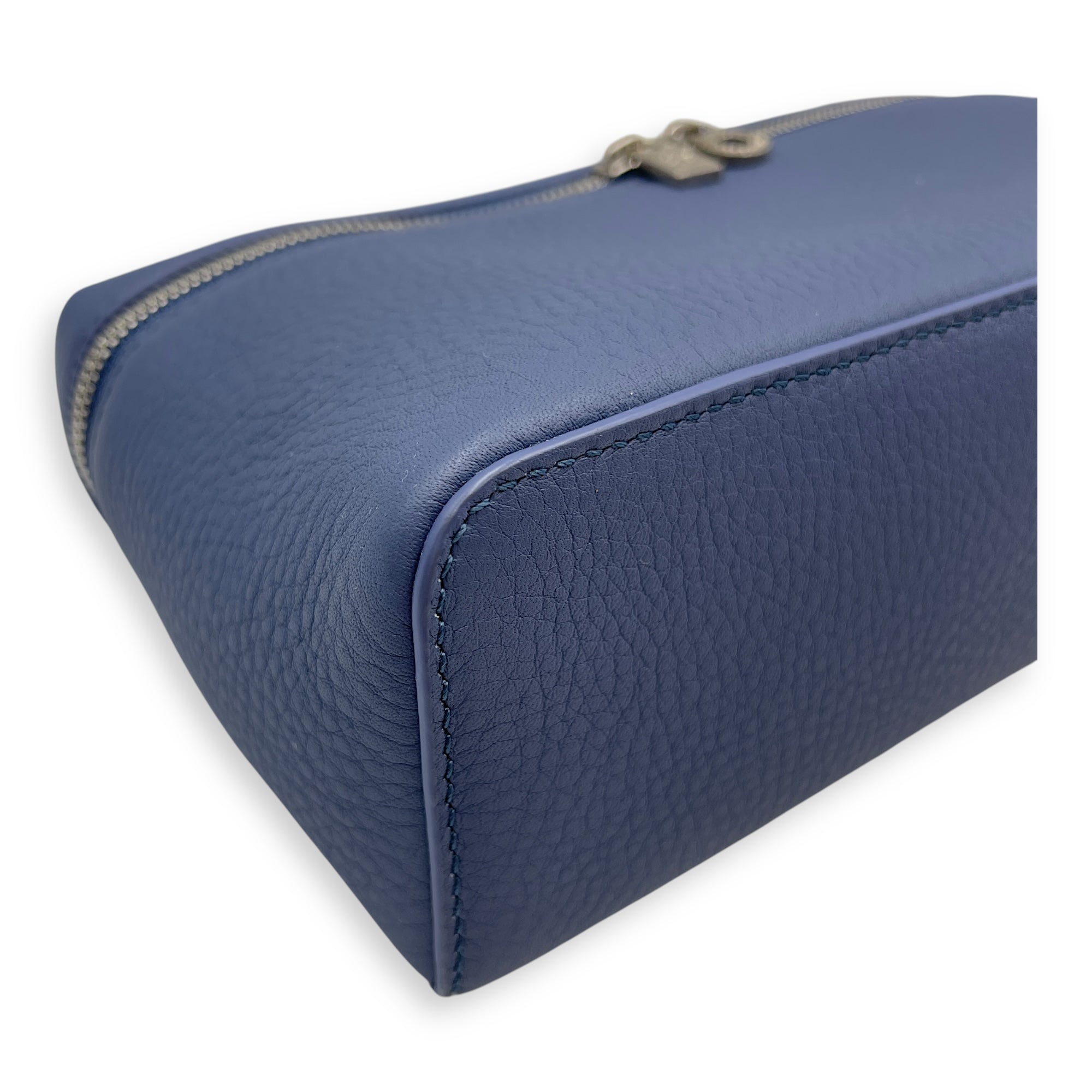 Extra pocket 19 Blue Crossbody Bag in Calfskin, Silver hardware